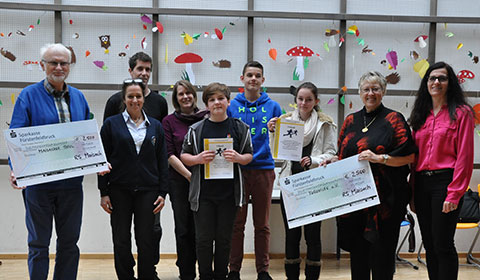 Scheckübergabe des Soli-Lauf der Realschule Maisach