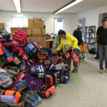 Noch sind viele Schultaschen im Lager