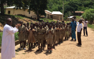 Empfang im Dorf Kouma Apoti 2016 in Togo, Afrika