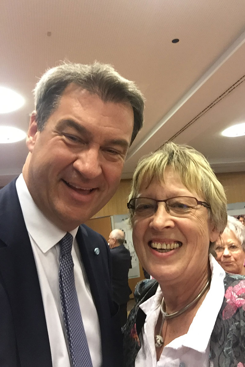 Margret Kopp mit Ministerpräsidenten Dr. Markus Söder