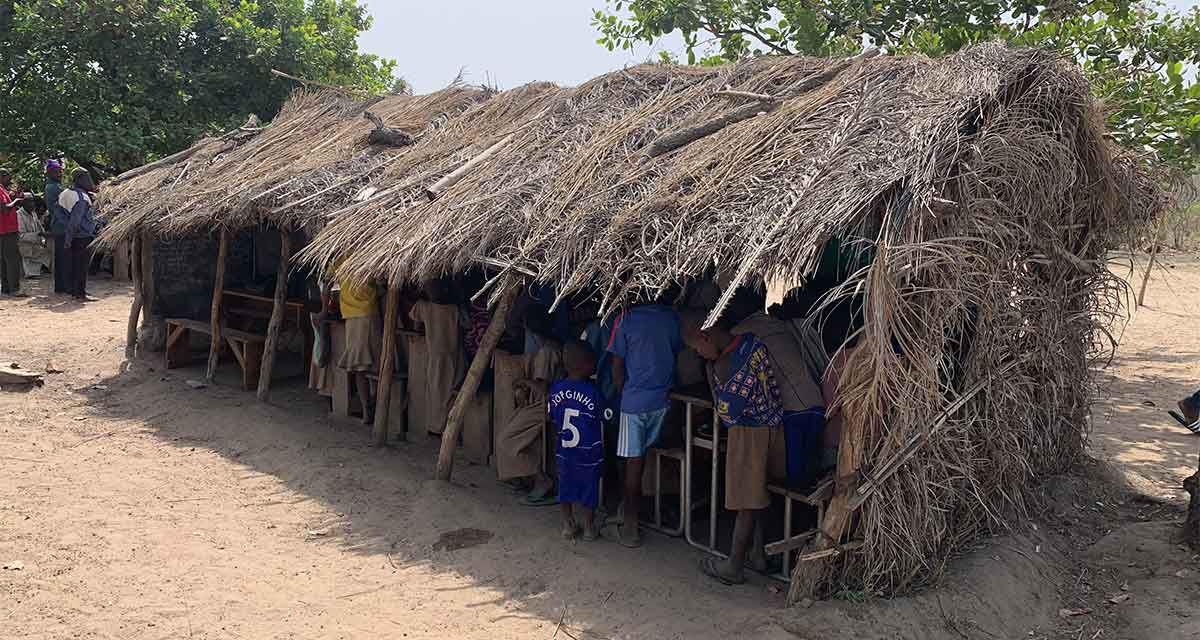 Eine Schule in Togo vor dem Neubau